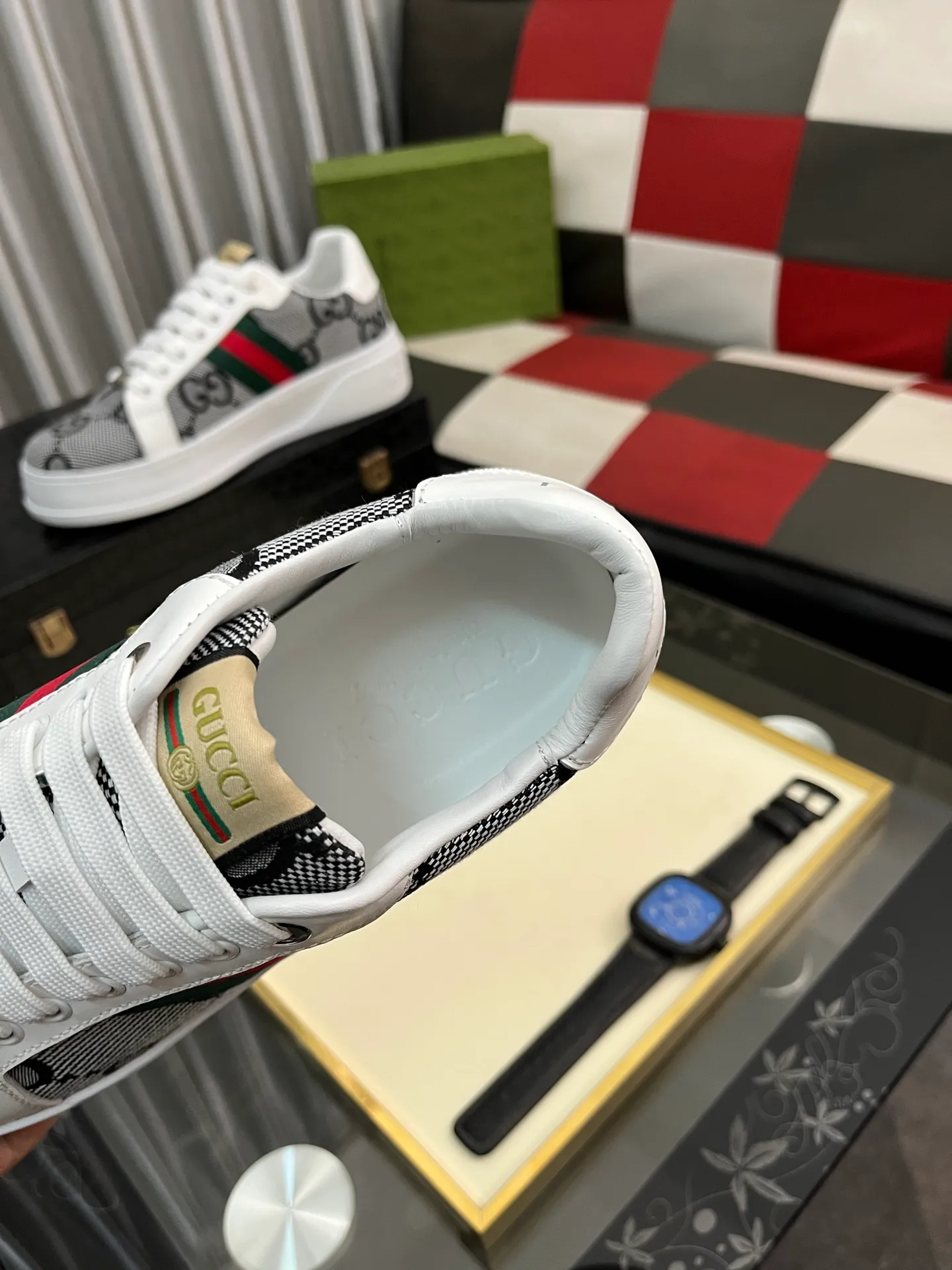 Men's Men's Shoes 💰420⌚️⌚️《Gucci*》The latest hot style casual shoes, top brand [seduce] luxury~purchase, top~quality. [Strong] The upper is made of imported breathable cowhide with material ➕ breathable sheepskin feet (•) and fine workmanship. The original stylish and stylish soft rubber wear-resistant outsole is light and comfortable on the foot. The real thing looks better when photographed in real life. 305: code: 38-44, 3️⃣ colors available